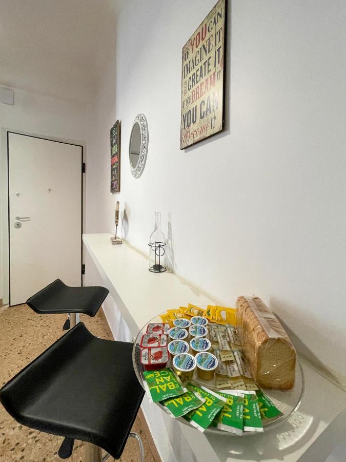 Soho Vibrant 55Sqm Apt In Atenas Exterior foto